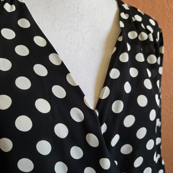 3/$25 INC International Concepts Polka Dot Blouse Black White XL Ruffle Sleeve - Picture 4 of 10